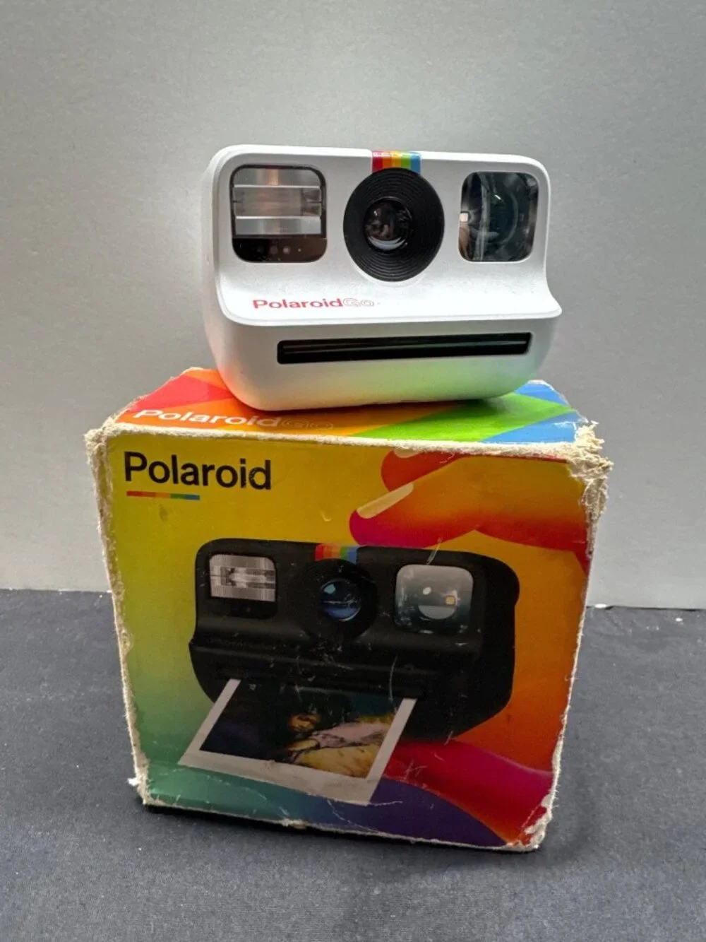 Polaroid Go Instant (Generation 1) Camera With Box - Compact White Rainbow Strip